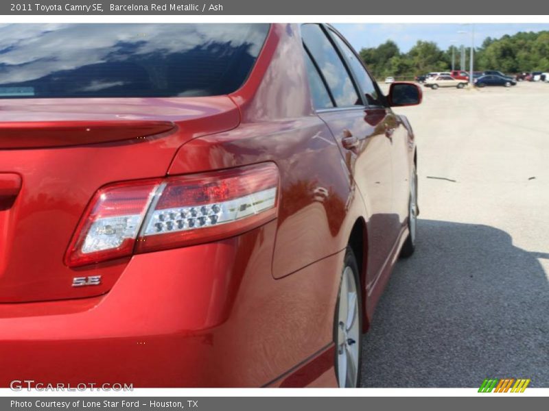 Barcelona Red Metallic / Ash 2011 Toyota Camry SE