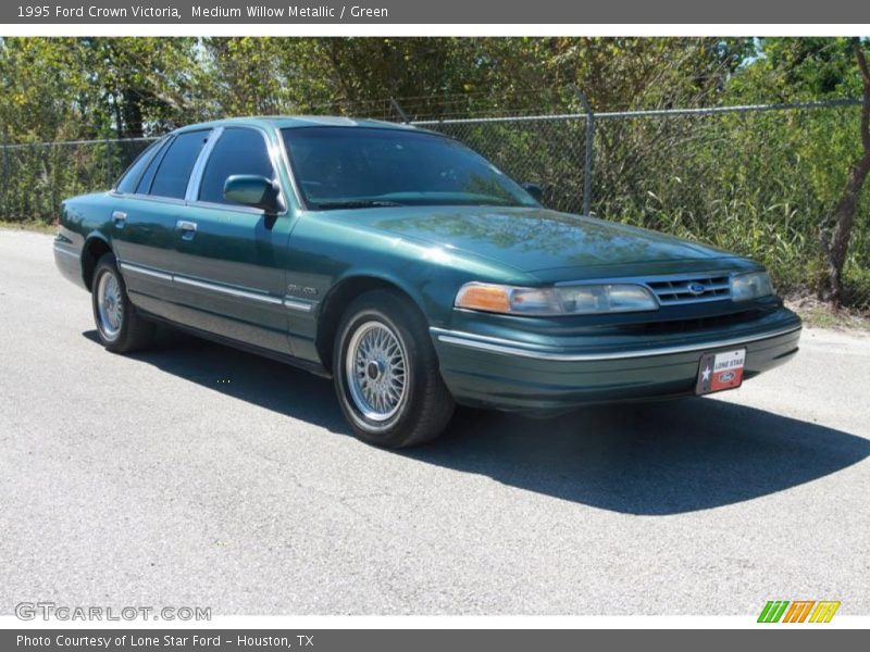 Medium Willow Metallic / Green 1995 Ford Crown Victoria