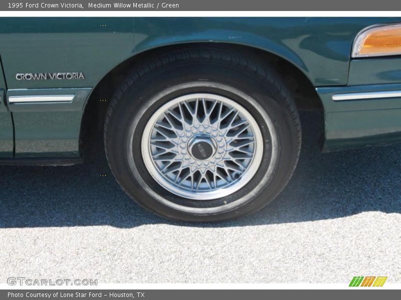  1995 Crown Victoria  Wheel