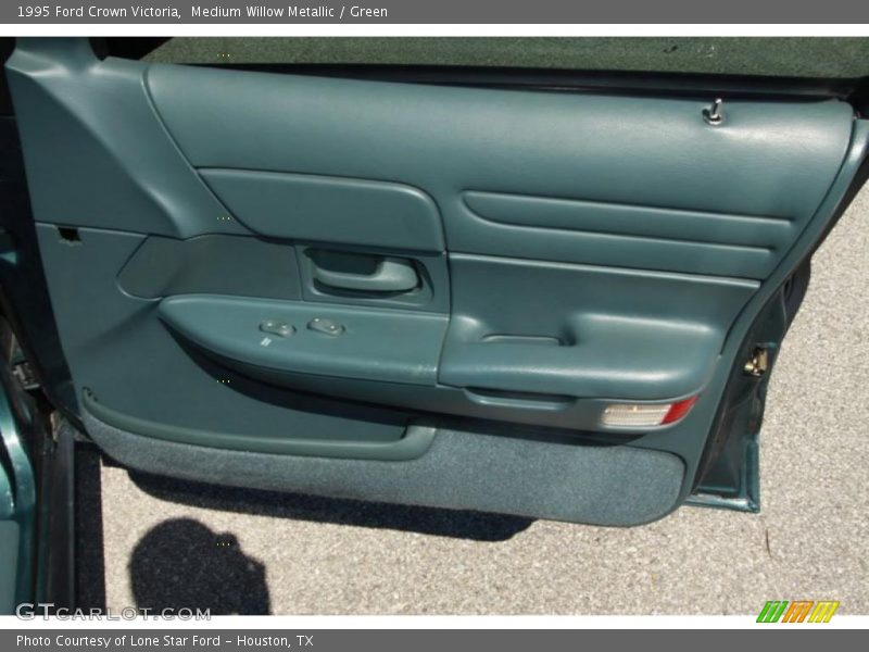  1995 Crown Victoria  Green Interior