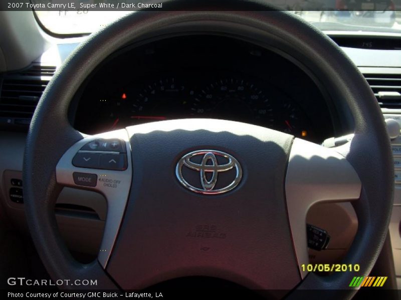 Super White / Dark Charcoal 2007 Toyota Camry LE