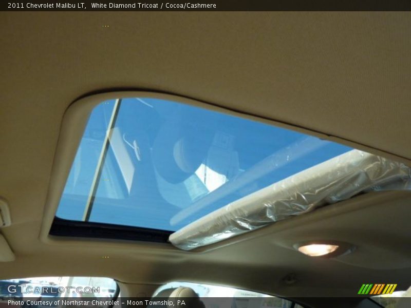 White Diamond Tricoat / Cocoa/Cashmere 2011 Chevrolet Malibu LT