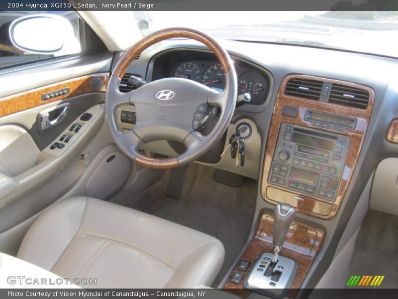 Ivory Pearl / Beige 2004 Hyundai XG350 L Sedan