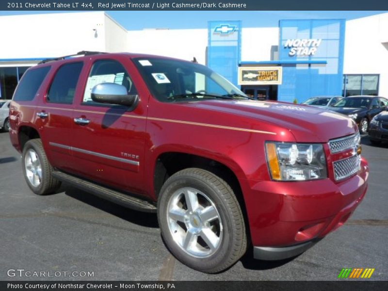 Front 3/4 View of 2011 Tahoe LT 4x4