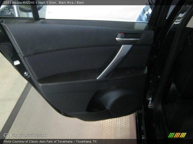 Black Mica / Black 2011 Mazda MAZDA3 s Sport 5 Door