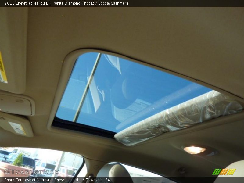 White Diamond Tricoat / Cocoa/Cashmere 2011 Chevrolet Malibu LT