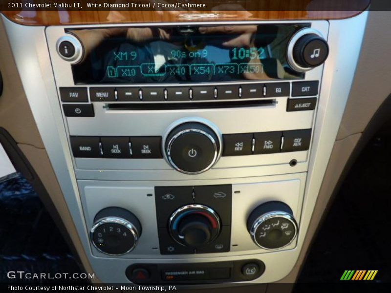 Controls of 2011 Malibu LT