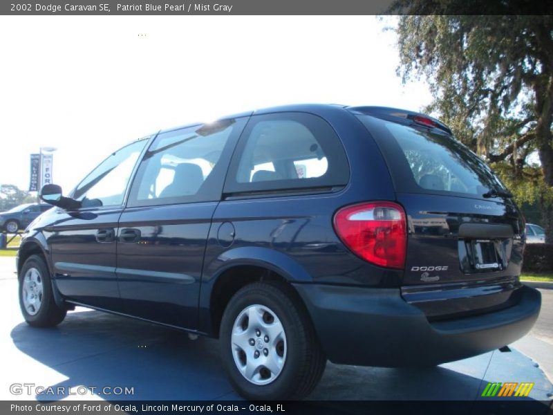 Patriot Blue Pearl / Mist Gray 2002 Dodge Caravan SE