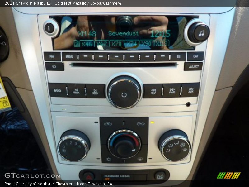 Gold Mist Metallic / Cocoa/Cashmere 2011 Chevrolet Malibu LS