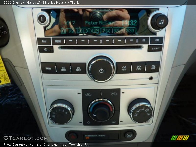Silver Ice Metallic / Titanium 2011 Chevrolet Malibu LS
