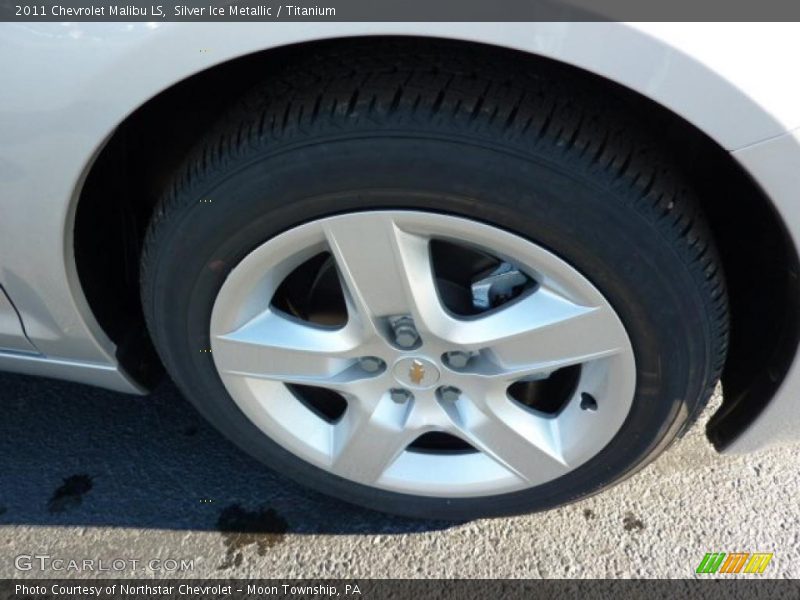 Silver Ice Metallic / Titanium 2011 Chevrolet Malibu LS