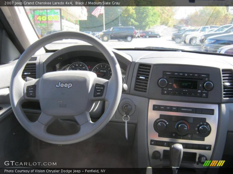 Dashboard of 2007 Grand Cherokee Laredo 4x4
