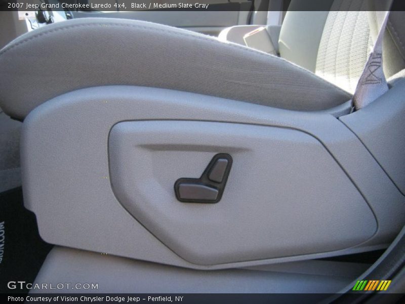 Black / Medium Slate Gray 2007 Jeep Grand Cherokee Laredo 4x4