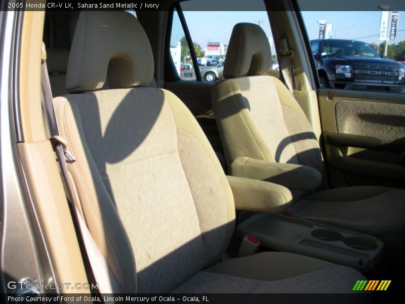 Sahara Sand Metallic / Ivory 2005 Honda CR-V LX
