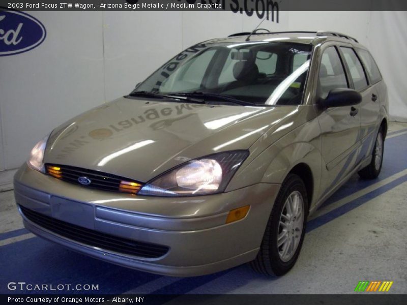 Arizona Beige Metallic / Medium Graphite 2003 Ford Focus ZTW Wagon