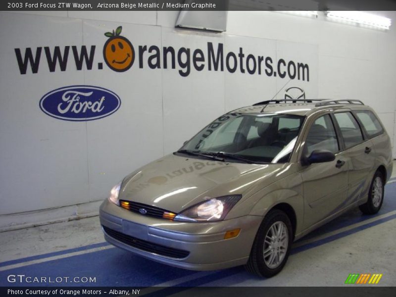 Arizona Beige Metallic / Medium Graphite 2003 Ford Focus ZTW Wagon