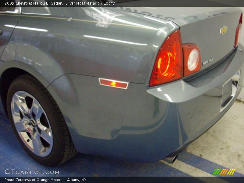 Silver Moss Metallic / Ebony 2009 Chevrolet Malibu LT Sedan