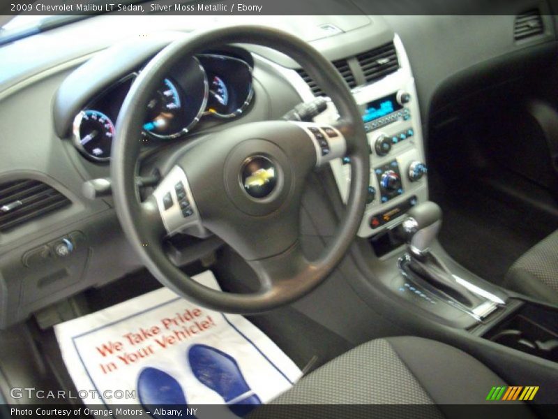 Silver Moss Metallic / Ebony 2009 Chevrolet Malibu LT Sedan