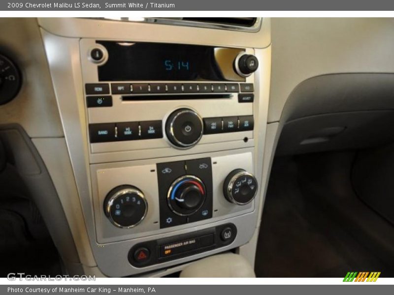 Summit White / Titanium 2009 Chevrolet Malibu LS Sedan