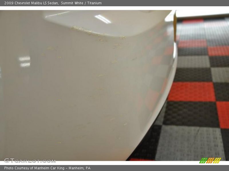 Summit White / Titanium 2009 Chevrolet Malibu LS Sedan