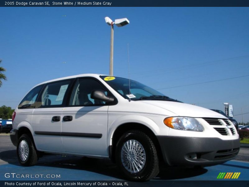 Stone White / Medium Slate Gray 2005 Dodge Caravan SE