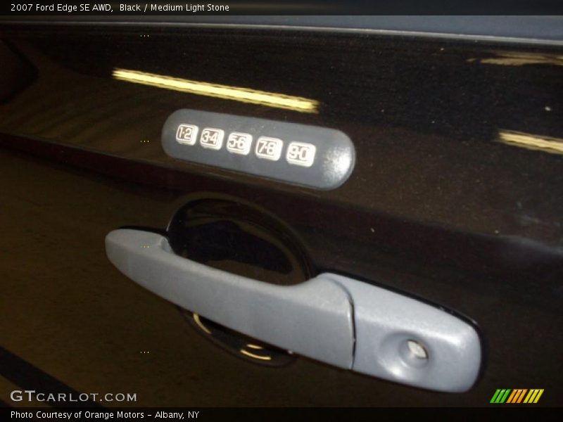 Black / Medium Light Stone 2007 Ford Edge SE AWD