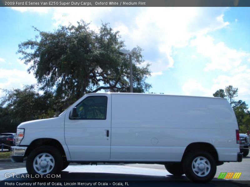 Oxford White / Medium Flint 2009 Ford E Series Van E250 Super Duty Cargo