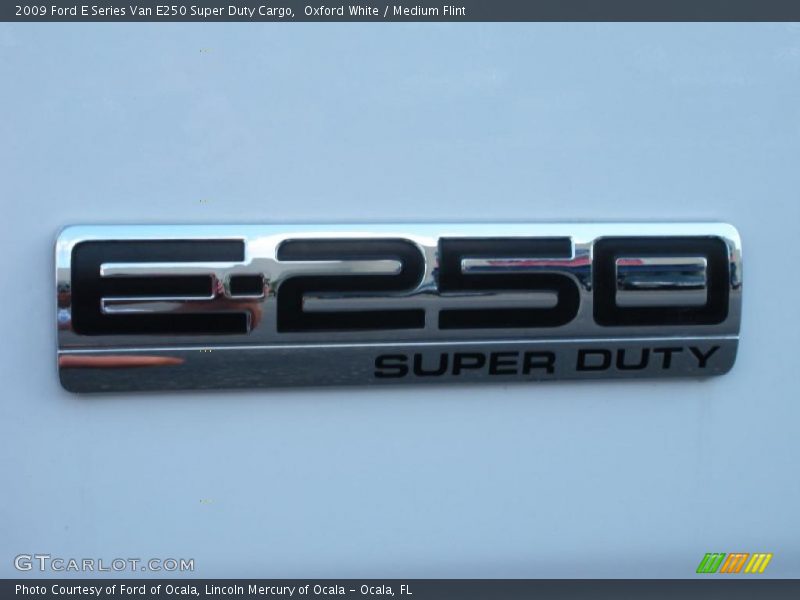 Oxford White / Medium Flint 2009 Ford E Series Van E250 Super Duty Cargo