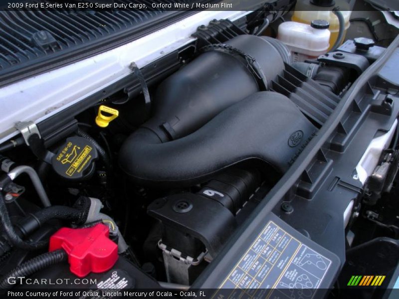 Oxford White / Medium Flint 2009 Ford E Series Van E250 Super Duty Cargo