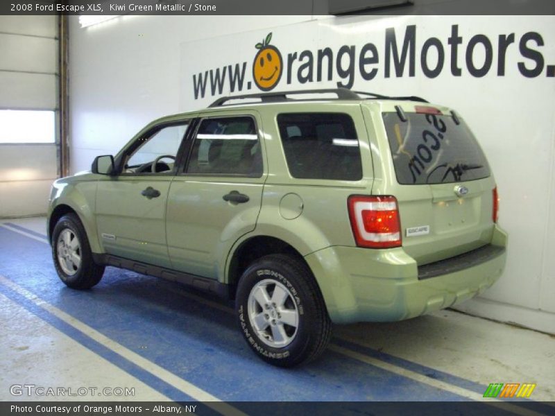 Kiwi Green Metallic / Stone 2008 Ford Escape XLS