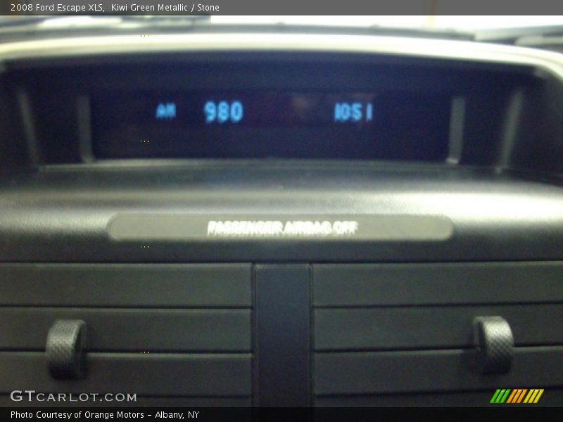 Kiwi Green Metallic / Stone 2008 Ford Escape XLS