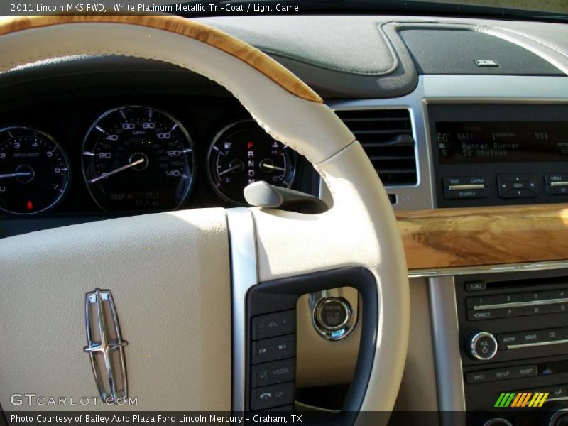 White Platinum Metallic Tri-Coat / Light Camel 2011 Lincoln MKS FWD