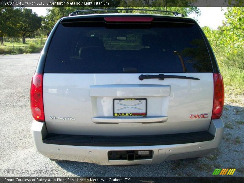 Silver Birch Metallic / Light Titanium 2007 GMC Yukon SLT