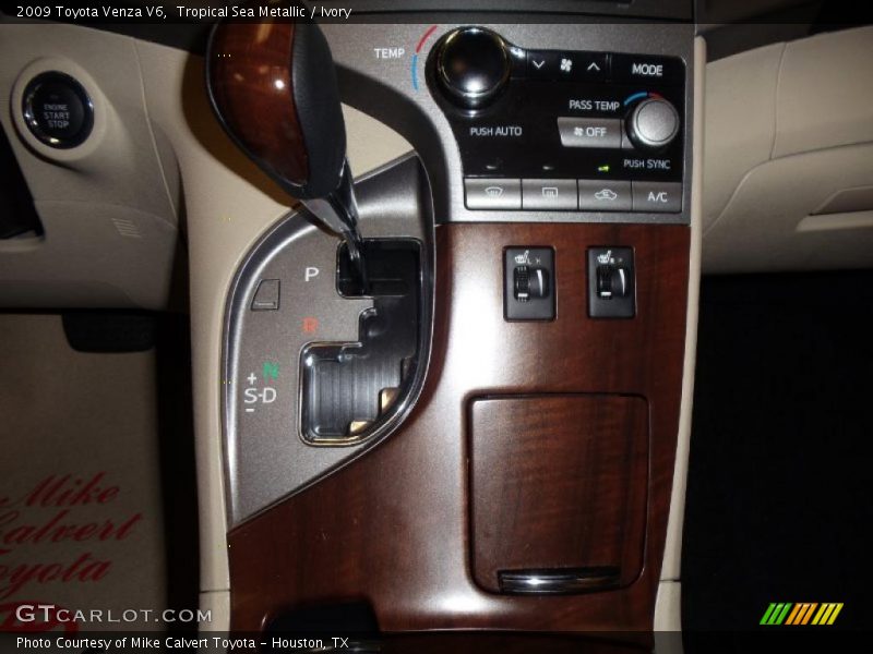 Tropical Sea Metallic / Ivory 2009 Toyota Venza V6