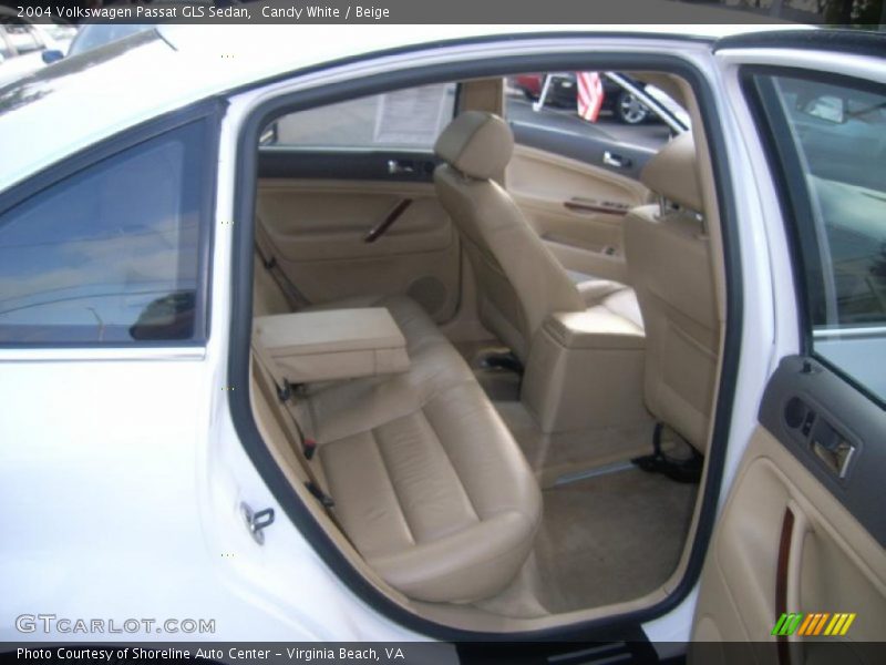Candy White / Beige 2004 Volkswagen Passat GLS Sedan