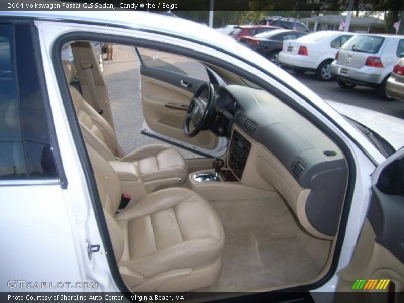 Candy White / Beige 2004 Volkswagen Passat GLS Sedan