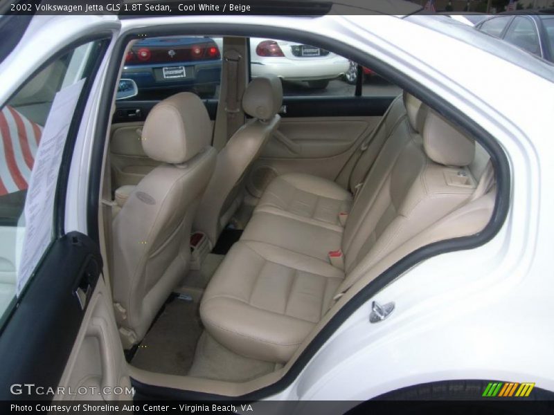 Cool White / Beige 2002 Volkswagen Jetta GLS 1.8T Sedan