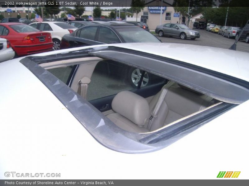 Cool White / Beige 2002 Volkswagen Jetta GLS 1.8T Sedan