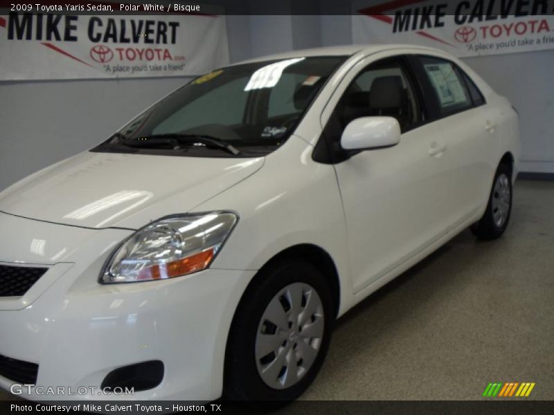Polar White / Bisque 2009 Toyota Yaris Sedan