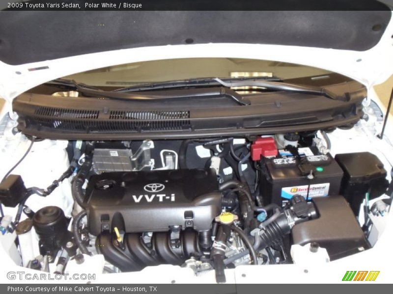 Polar White / Bisque 2009 Toyota Yaris Sedan