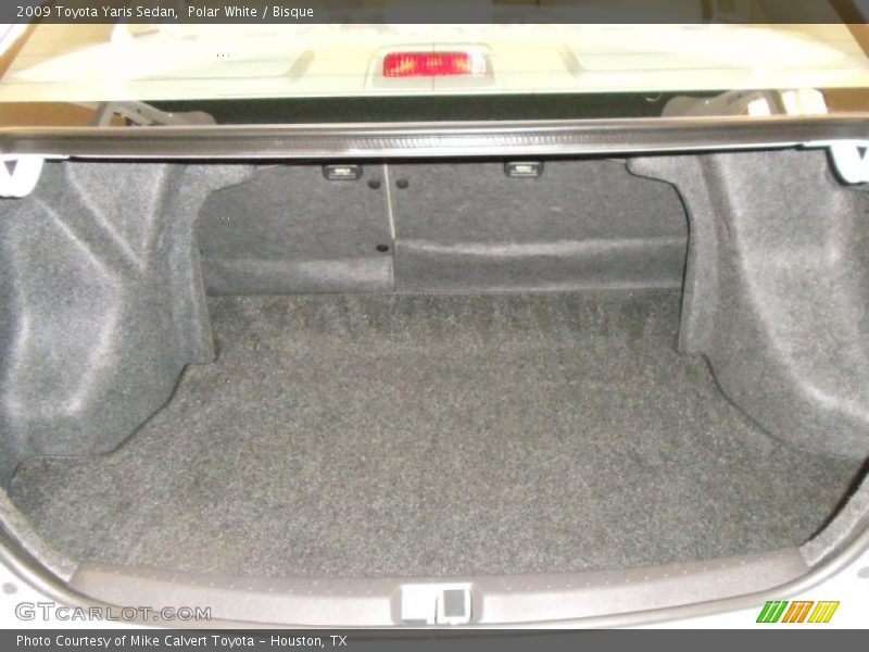 Polar White / Bisque 2009 Toyota Yaris Sedan