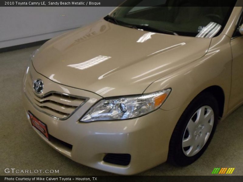 Sandy Beach Metallic / Bisque 2010 Toyota Camry LE