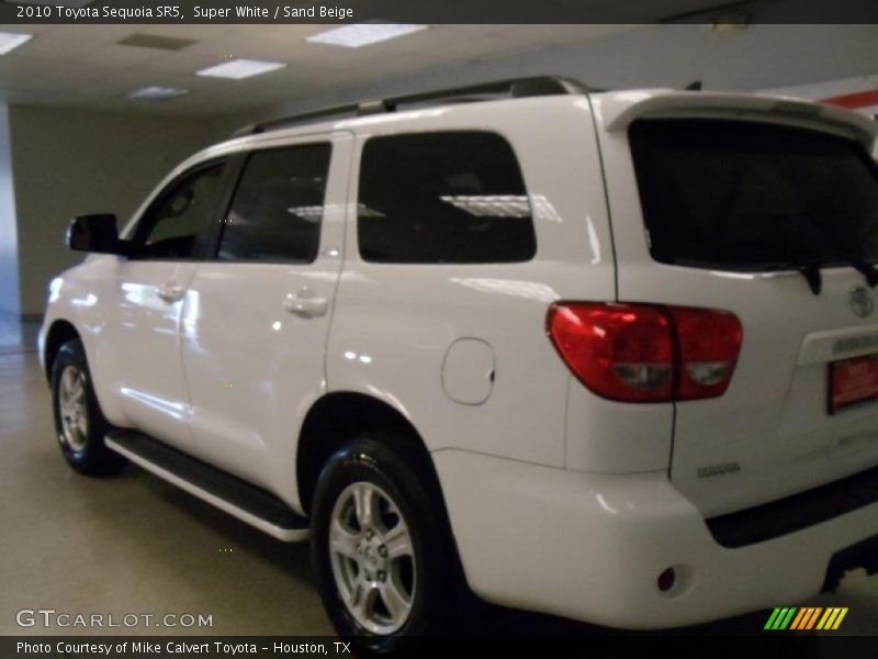 Super White / Sand Beige 2010 Toyota Sequoia SR5
