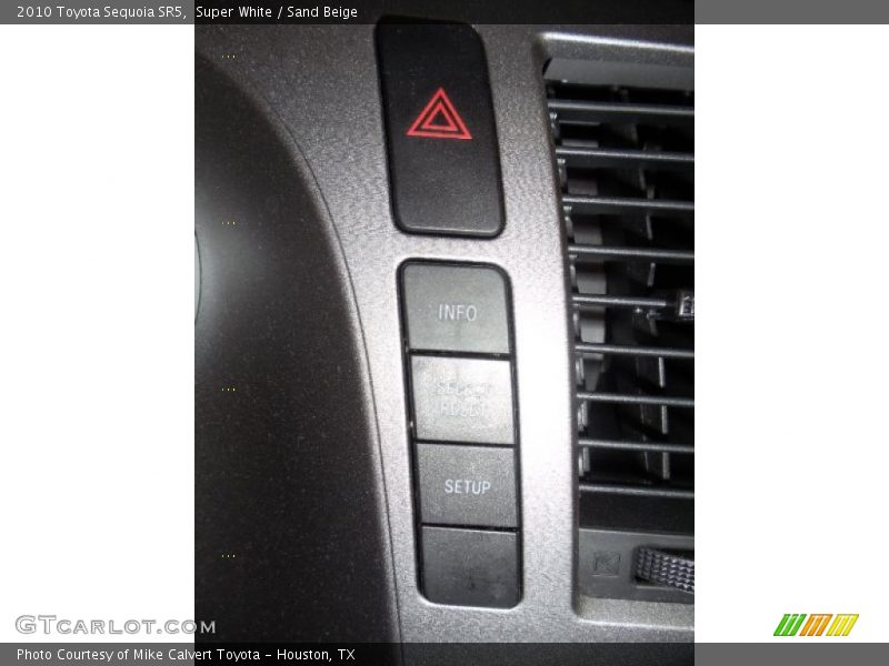 Super White / Sand Beige 2010 Toyota Sequoia SR5