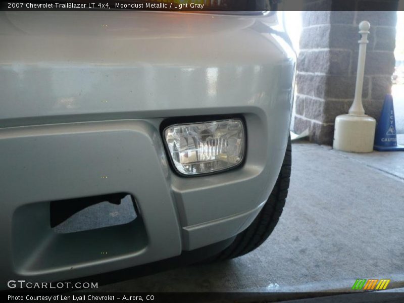 Moondust Metallic / Light Gray 2007 Chevrolet TrailBlazer LT 4x4