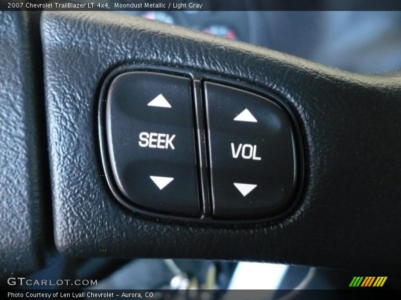 Moondust Metallic / Light Gray 2007 Chevrolet TrailBlazer LT 4x4