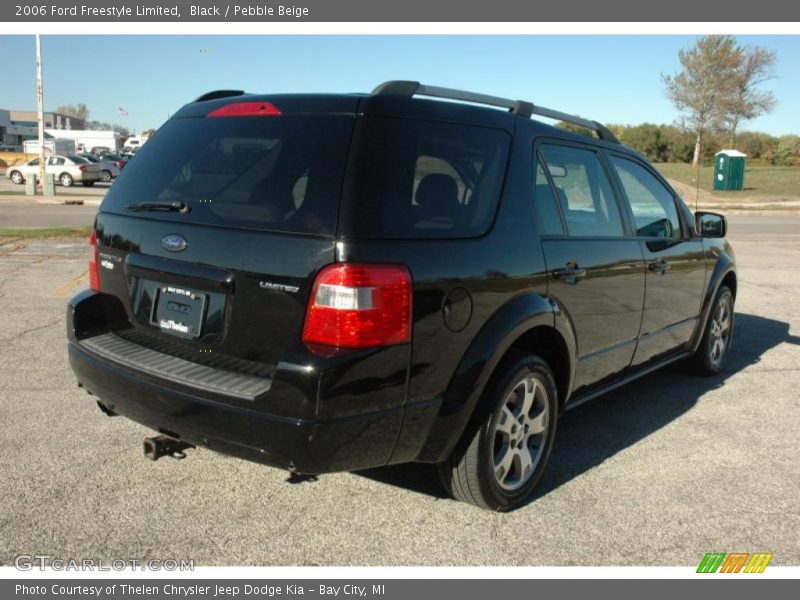 Black / Pebble Beige 2006 Ford Freestyle Limited