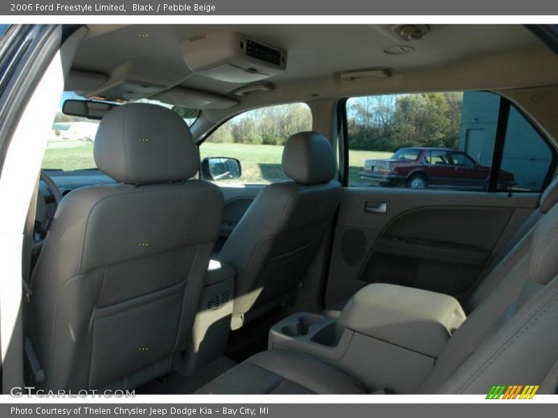 Black / Pebble Beige 2006 Ford Freestyle Limited