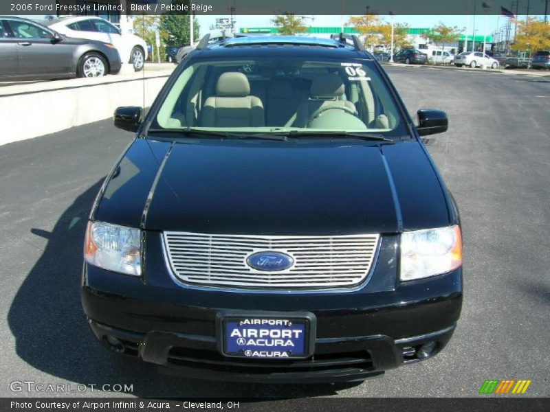 Black / Pebble Beige 2006 Ford Freestyle Limited
