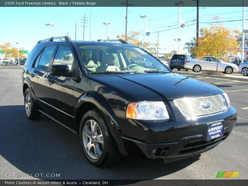 Black / Pebble Beige 2006 Ford Freestyle Limited